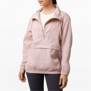 NWOT Lululemon
Pack Light Pullover
Packable Jacket Size 6
Porcelain Pink